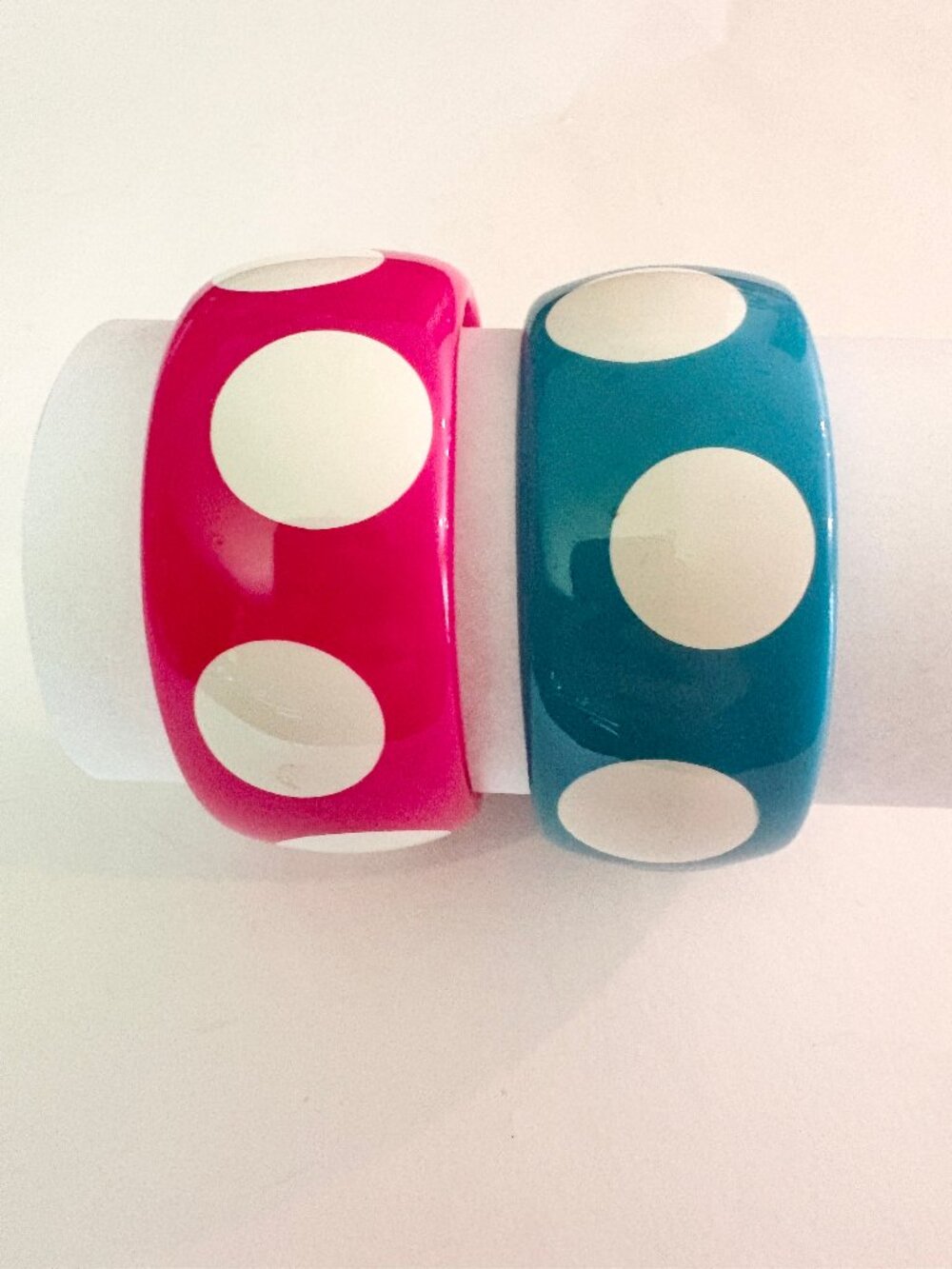 Vtg chunky polka dot lucite bangle bracelets
